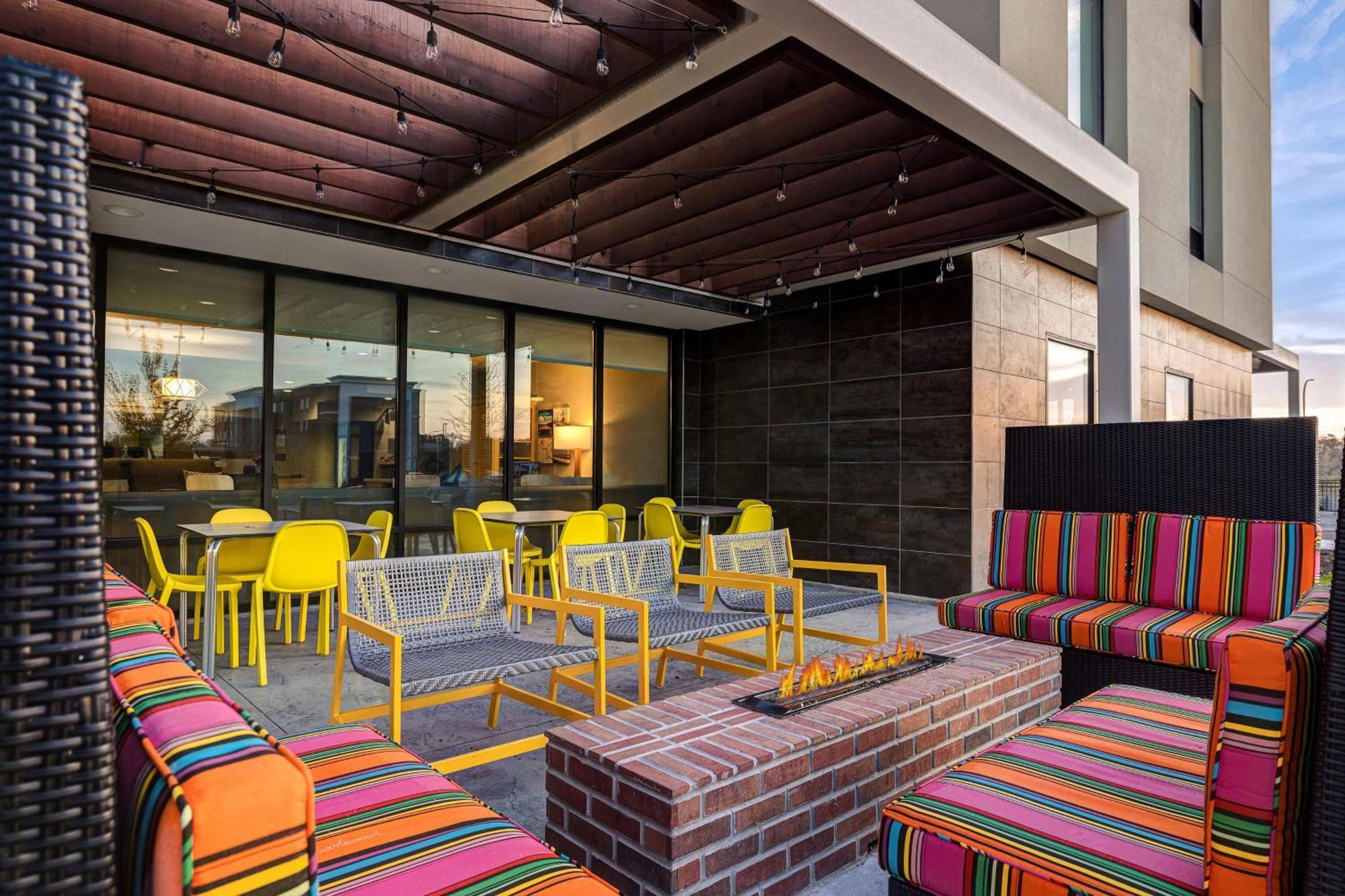 Home2 Suites By Hilton Dekalb Kültér fotó